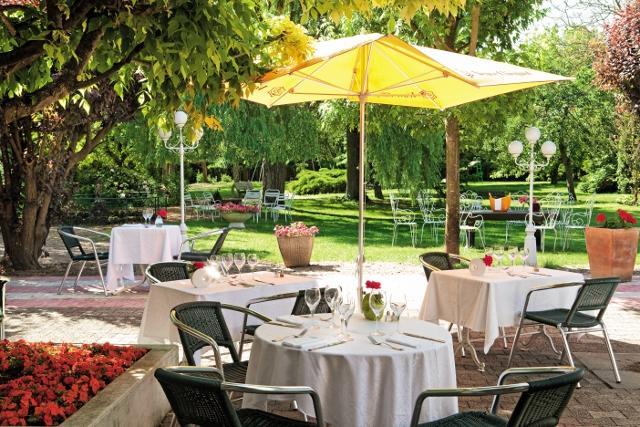 Le Clos Fleuri 2*